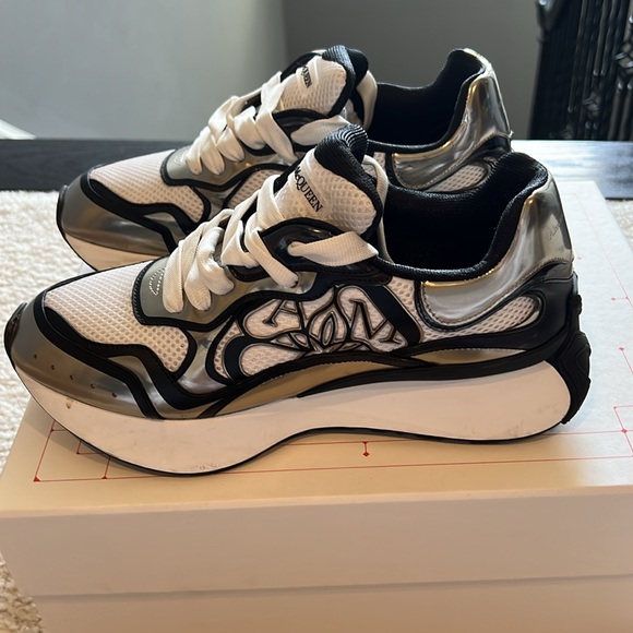 Alexander McQueen’s - Picture 1 of 9